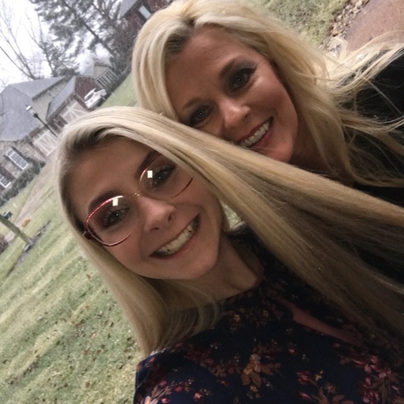 Meet your Posher, Denise - Picture 5 of 8